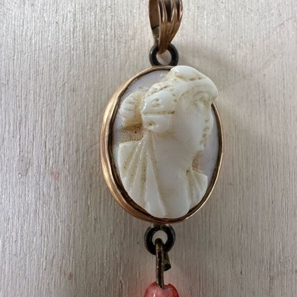 Antique 10k Hand Carved Cameo Pendant With Glass Dangle - Picture 3 of 7